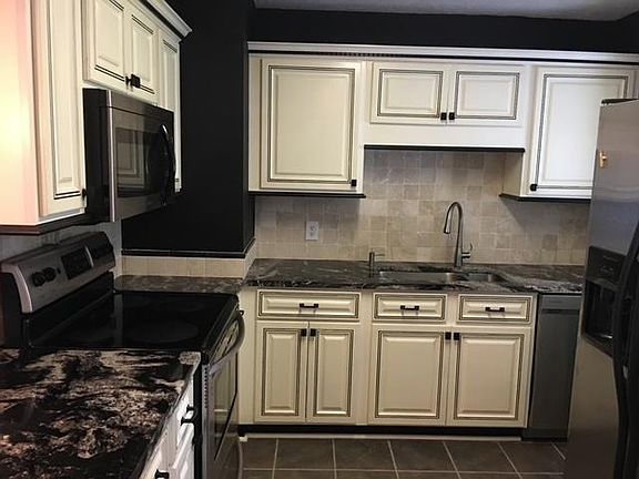 5th image of 1454 Waccamaw Dr