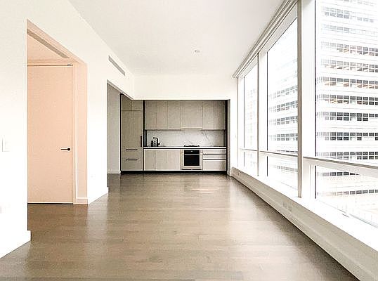 5th image of 111 Murray St #8D