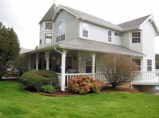 777 Wildflower Dr, Merlin, OR 97532