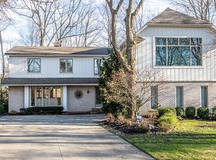 3879 Beechmont Oval, Beachwood, OH 44122