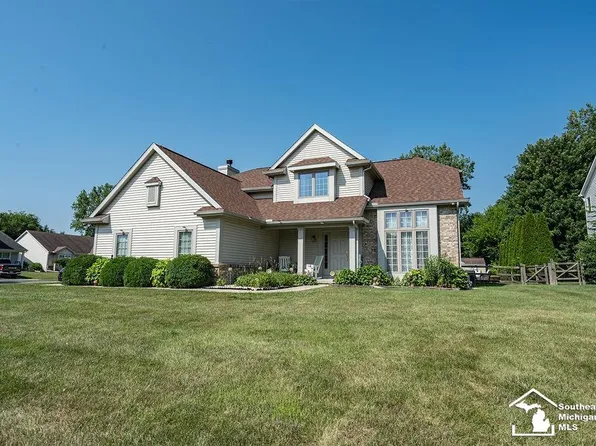 6829 Pine Creek Ct, Temperance, MI 48182