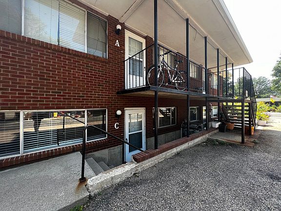 2nd image of 920 Douglas Ave APT C