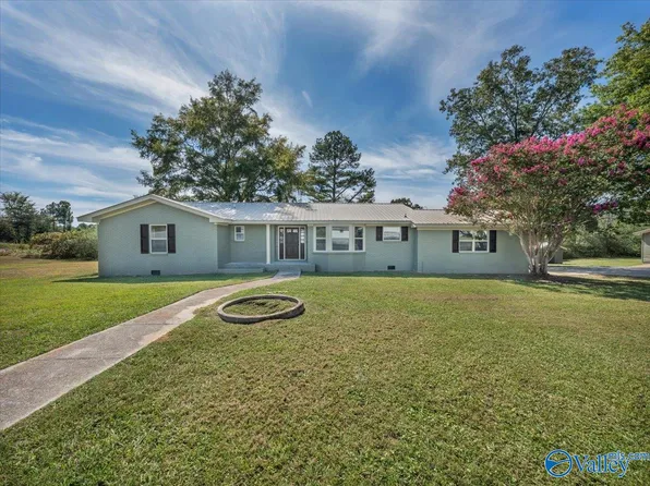 41 County Road 644, Henagar, AL 35978