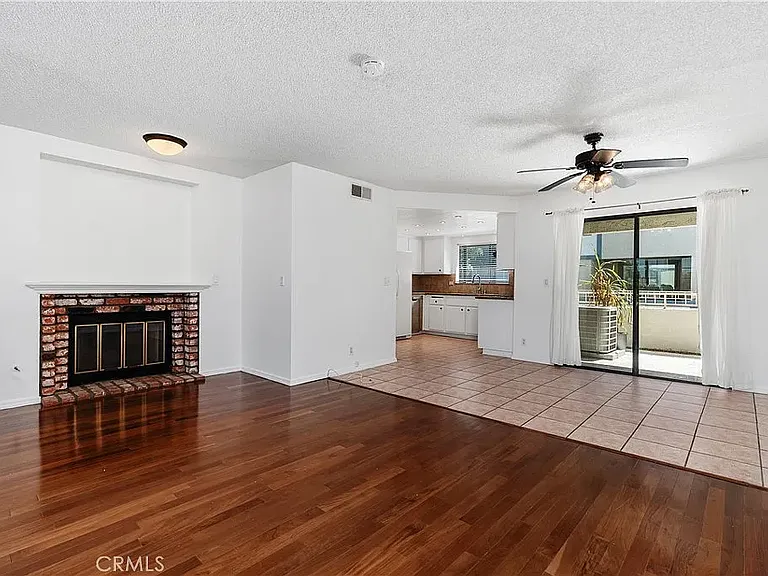 3876 Howard Ave #7 — Photo 5