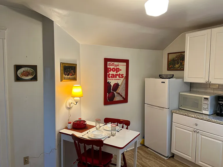 32 Mearns Ave #3 — Photo 6