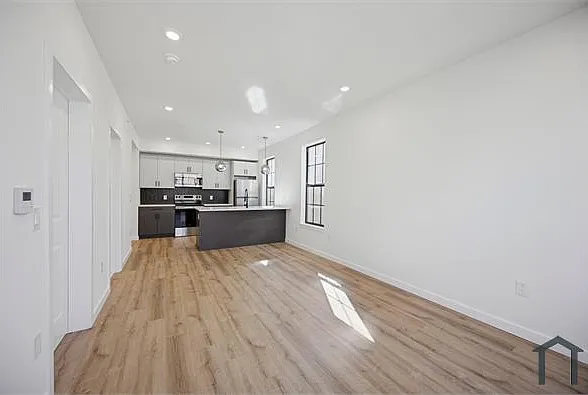 300 W Norris St #7 — Photo 10