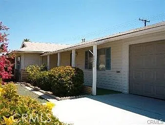 2 bed, 1098 sqft, $2,100 — Photo 2