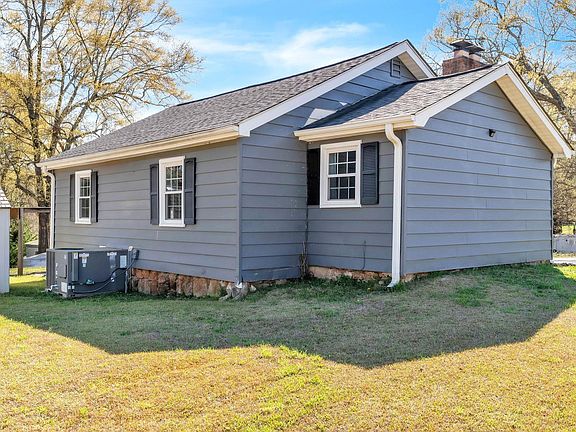 3rd image of 2816 Brushy Creek Rd