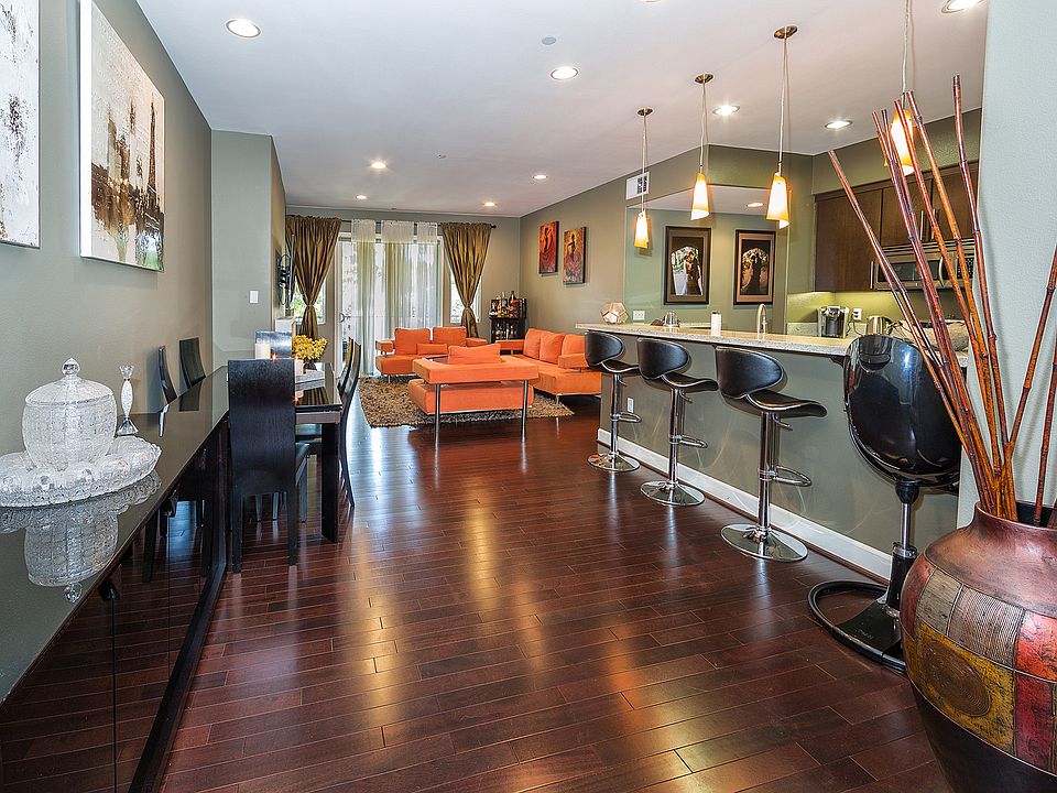 1st image of 4820 Bellflower Ave #205