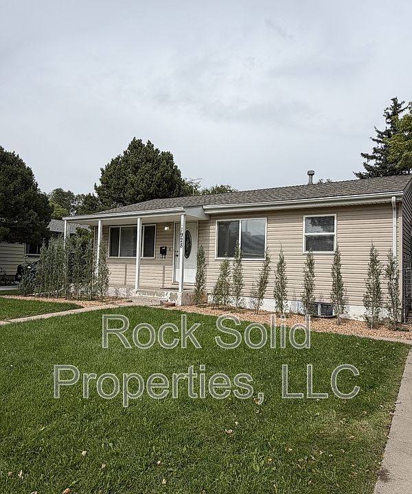 1st image of 1928 Newton Dr