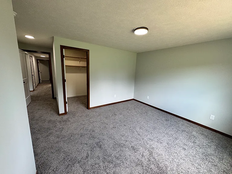 1432 N 104th St — Photo 30