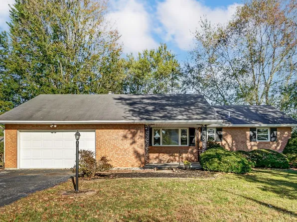 7282 Fairground Rd, Blanchester, OH 45107