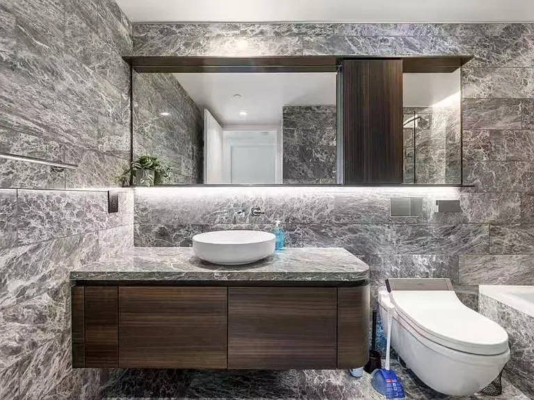 1408 Robson St #1903 — Photo 4