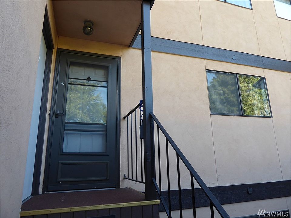 1st image of 22700 28th Ave S APT 204