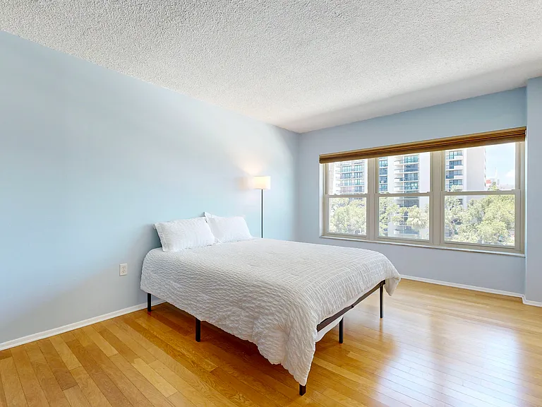 2401 Bayshore Blvd #502 — Photo 23