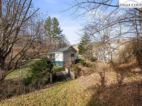 4th image of 336 Willowdale Church Road