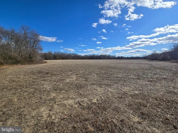 779 East Ave, Franklinville, NJ 08322