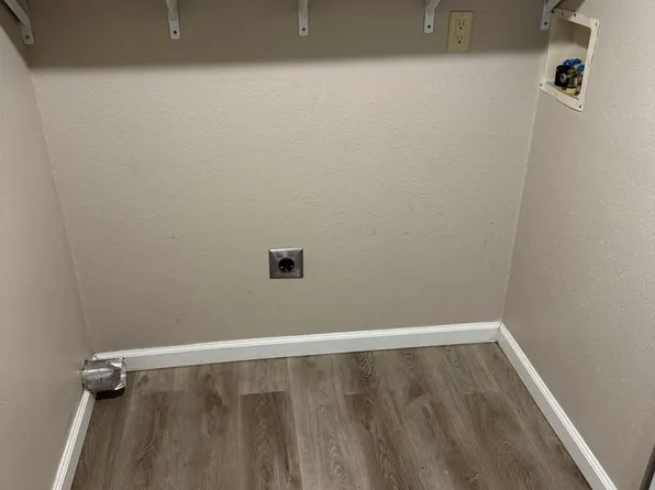 2740 Rawhide St, Silver Springs, NV 89429