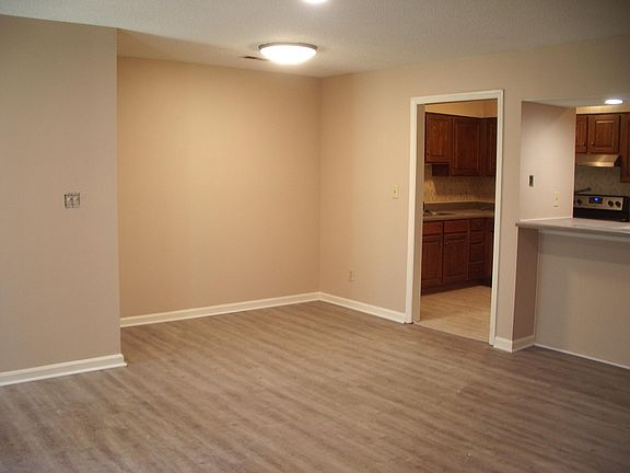 Dining Area and two-seater bar