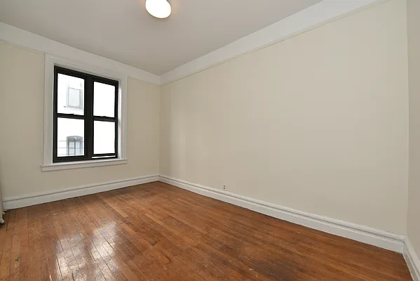 Rented by Spire Group | media 10