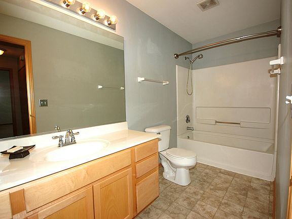 5th image of 1419 Silverstone Dr #0