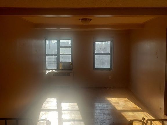 5th image of 831 Gerard Ave APT 7J