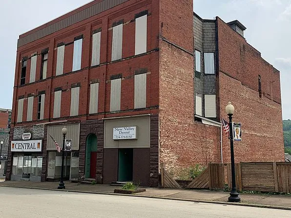 584 McKean Ave, Donora, PA 15033