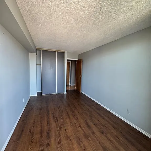 150 Park St W #1707 — Photo 8