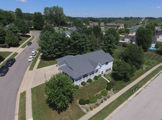 1640 Knoll Ct, Ely, IA 52227