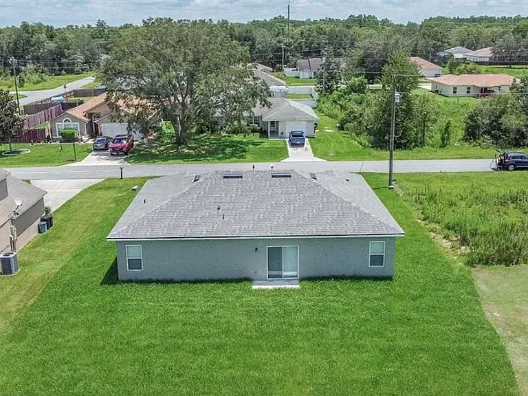 4033 SW 139th Street Rd — Photo 6