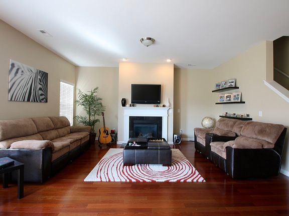 3rd image of 14320 Lunenberg Ln