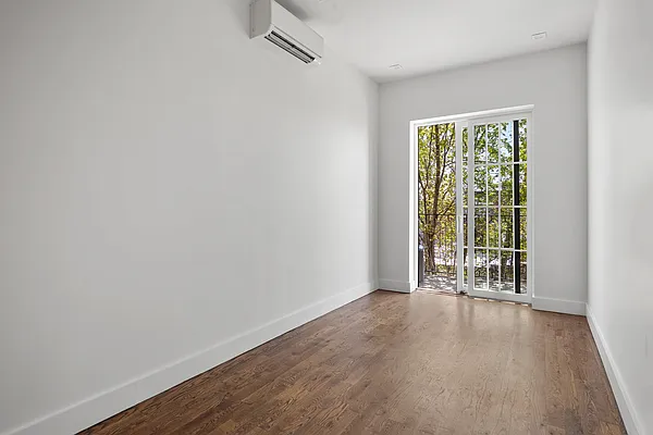 Rented by Nest Seekers International | media 12