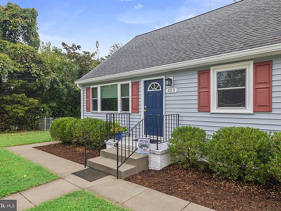 2nd image of 323 Clifton Ave