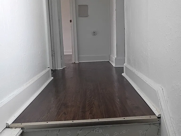 1600-1602 Main St — Photo 3