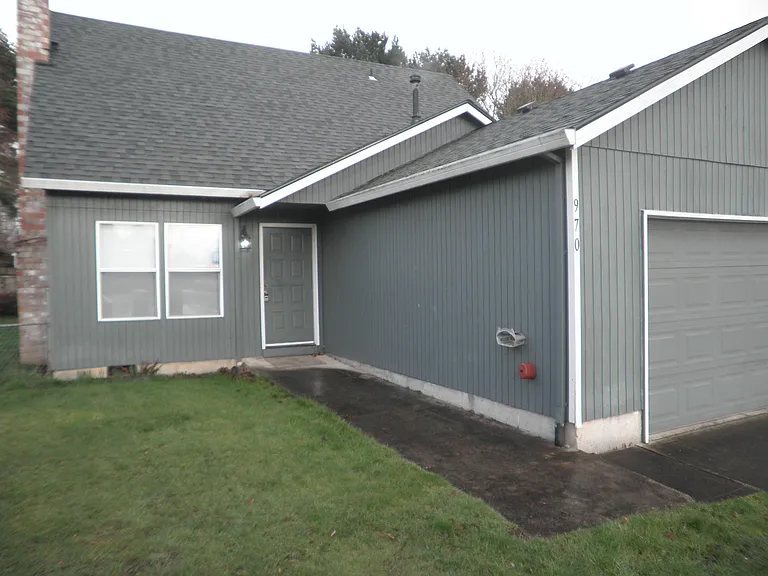 970 SW 178th Pl — Photo 27