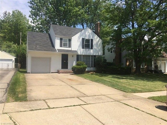 1st image of 19917 Lanbury Ave