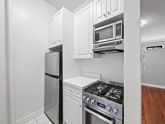 5th image of 510 E 88th St APT 3A