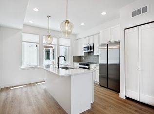 2164 S Bellaire St, Denver, CO 80222