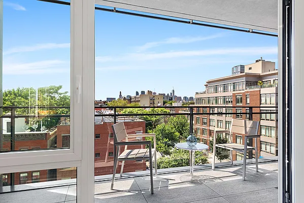 Rented by Compass | media 23