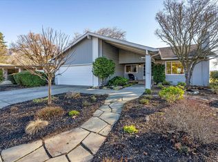 365 Twin Lakes Dr, Santa Rosa, CA 95409