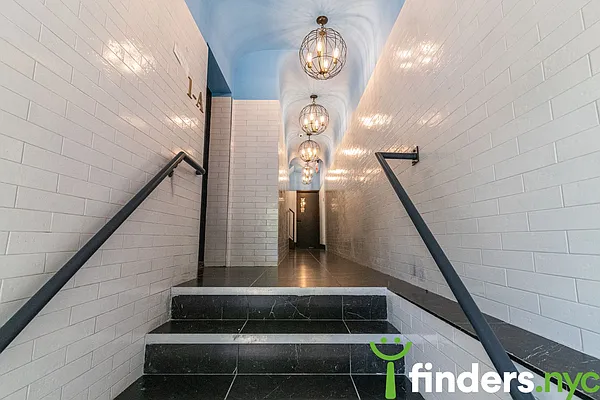 Rented by Clove Realty LLC | media 10