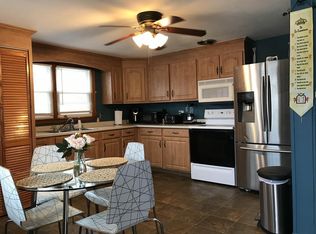 18 Laurel St, Chicopee, MA 01020