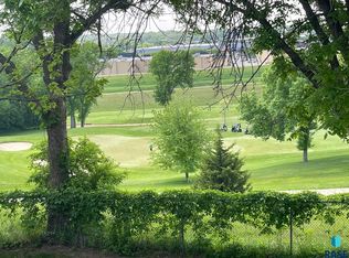 2823 S Ridgeview Way, Sioux Falls, SD 57105