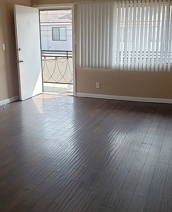 5th image of 10920 S Osage Ave