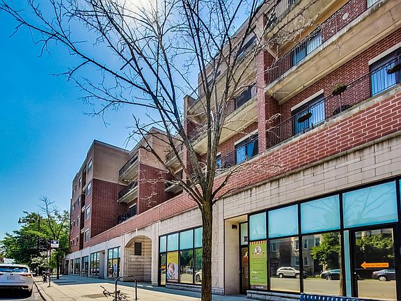 2nd image of 3125 W Fullerton Ave APT 307