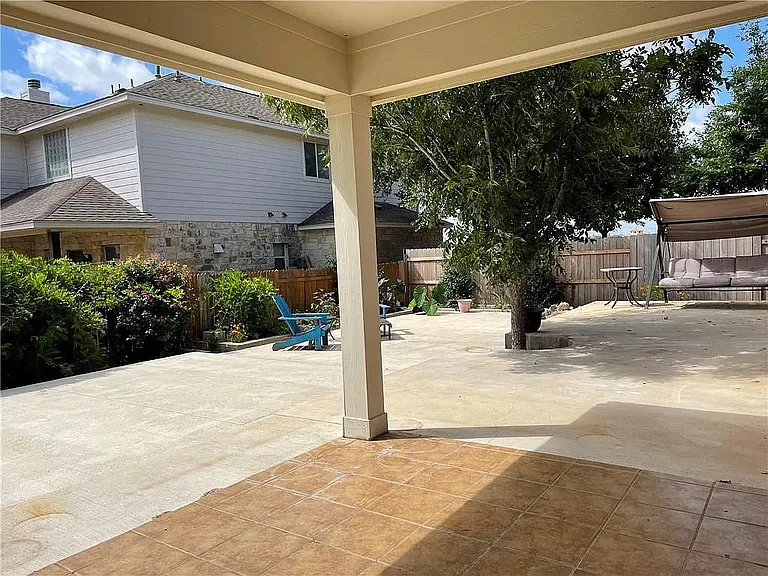 9405 Castle Pines Dr — Photo 24