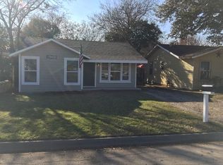 1709 N Wilhite St, Cleburne, TX 76031