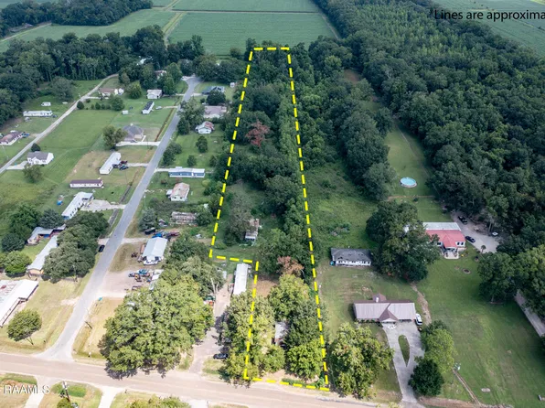 2622 Main Hwy, Breaux Bridge, LA 70517