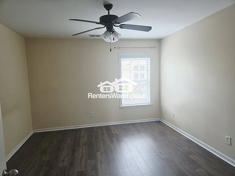 528 Highland Falls Dr — Photo 13