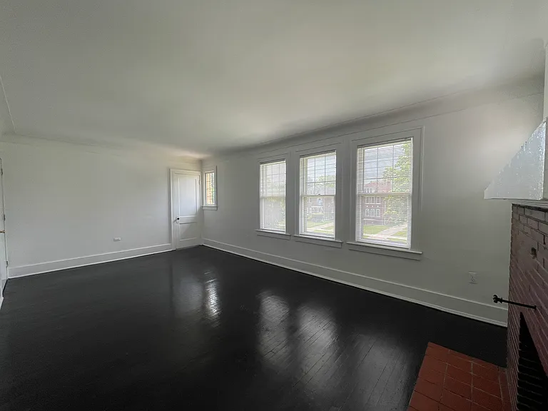 4706 Lakewood St — Photo 5